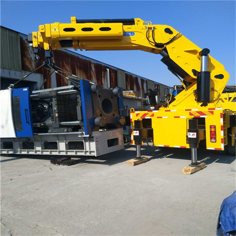 云溪 大吨位折臂吊出租费用解析：一小时租赁多少钱