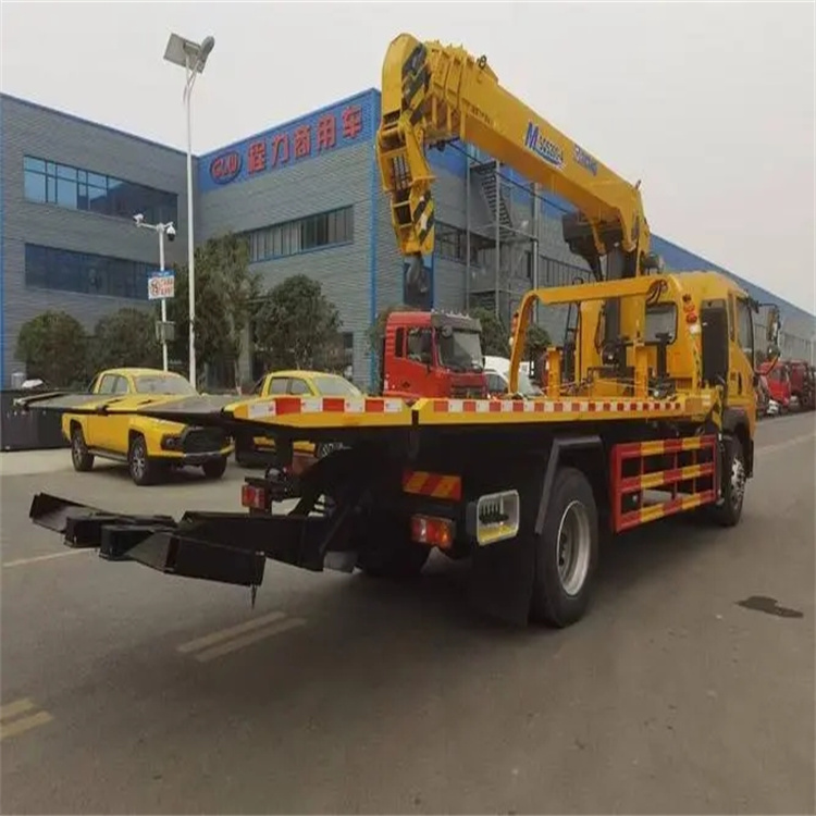 云溪附近小随车吊出租电话，轻松解决搬运烦恼