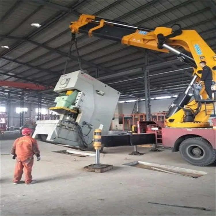 云溪80吨折臂吊车出租附近电话