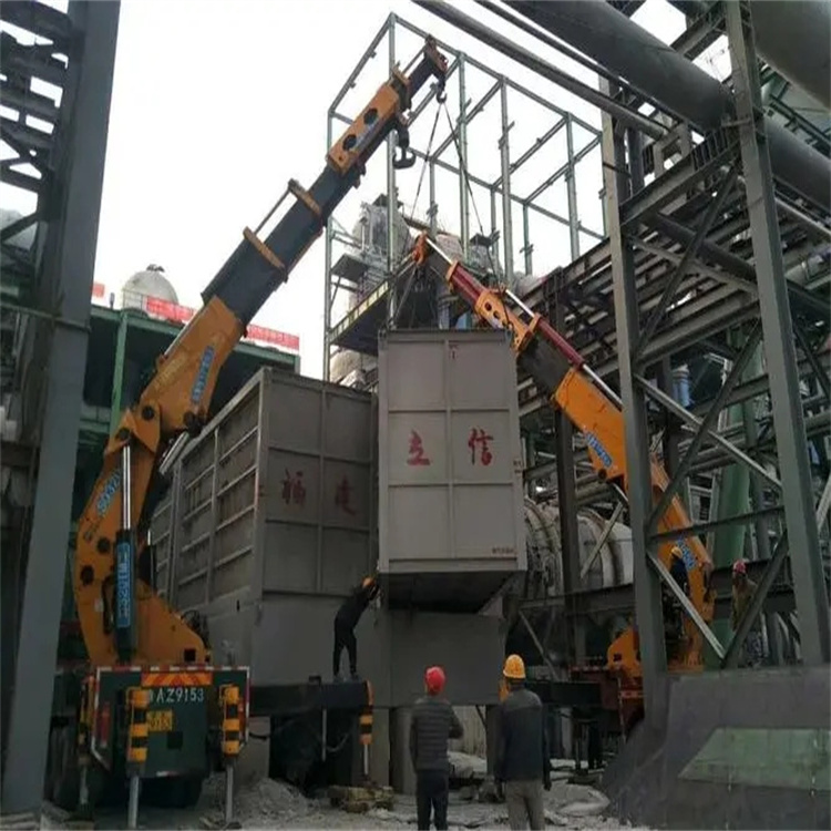 云溪折臂吊车租赁电话