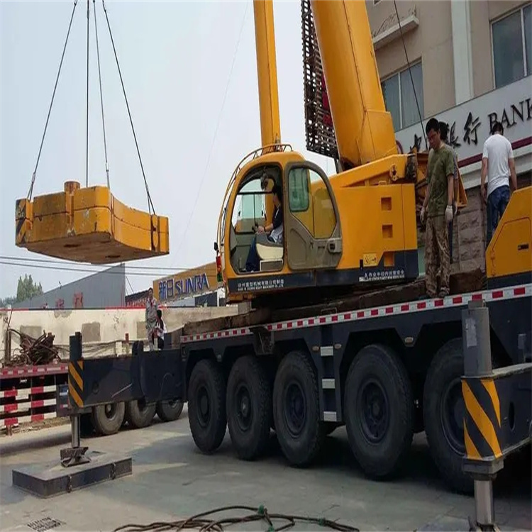 云溪当地吊车出租|机器吊装|75吨|工厂搬迁服务